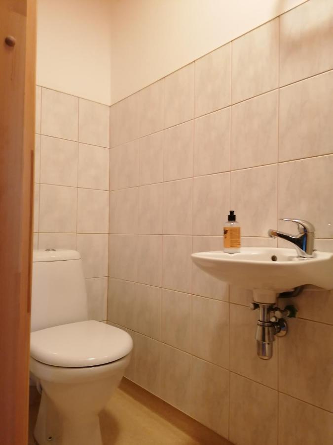 Guest House Unguri Stalbe Exterior photo