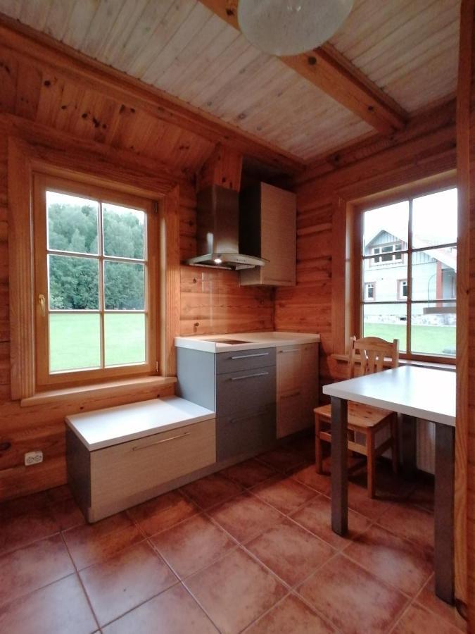Guest House Unguri Stalbe Exterior photo
