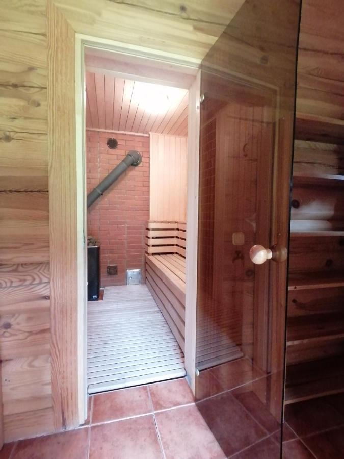 Guest House Unguri Stalbe Exterior photo